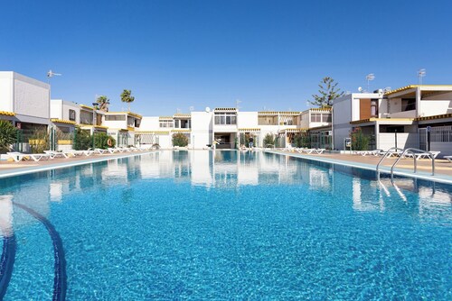 Home2Book Modern Studio & Pool Costa del Silencio