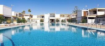 Home2Book Modern Studio & Pool Costa del Silencio