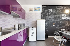 Microwave, stovetop, coffee/tea maker, high chair