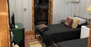 4 bedrooms, free WiFi, bed sheets