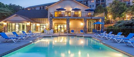 Indoor pool, outdoor pool