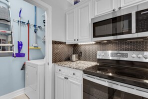 Fridge, microwave, oven, stovetop - Awesome Ground Floor Condo, Steps From Beach, Heated Pool & Spa! Pet Friendly! (Miramar Beach)