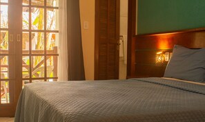 Classic Double Room, 1 Double Bed, Non Smoking, Balcony - Pousada Aquarela do Mar (Angra dos Reis)