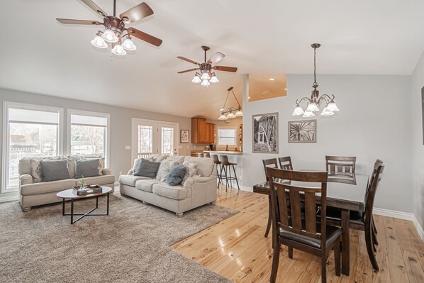 Smart TV, fireplace, video games, ping pong