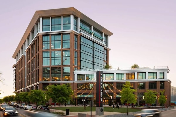 Nearby Shopping & Grocery