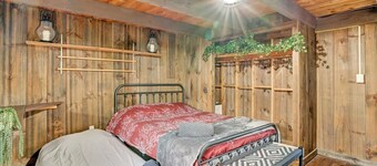 **Poconos Cave Indoor Heated Pool/Private Pond**