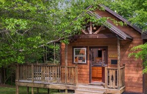 Cabaña de lujo | Ropa de cama de alta calidad y colchones viscoelásticos