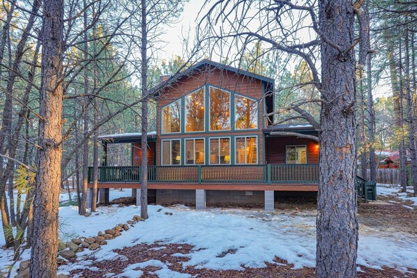 المنشأة من الخارج