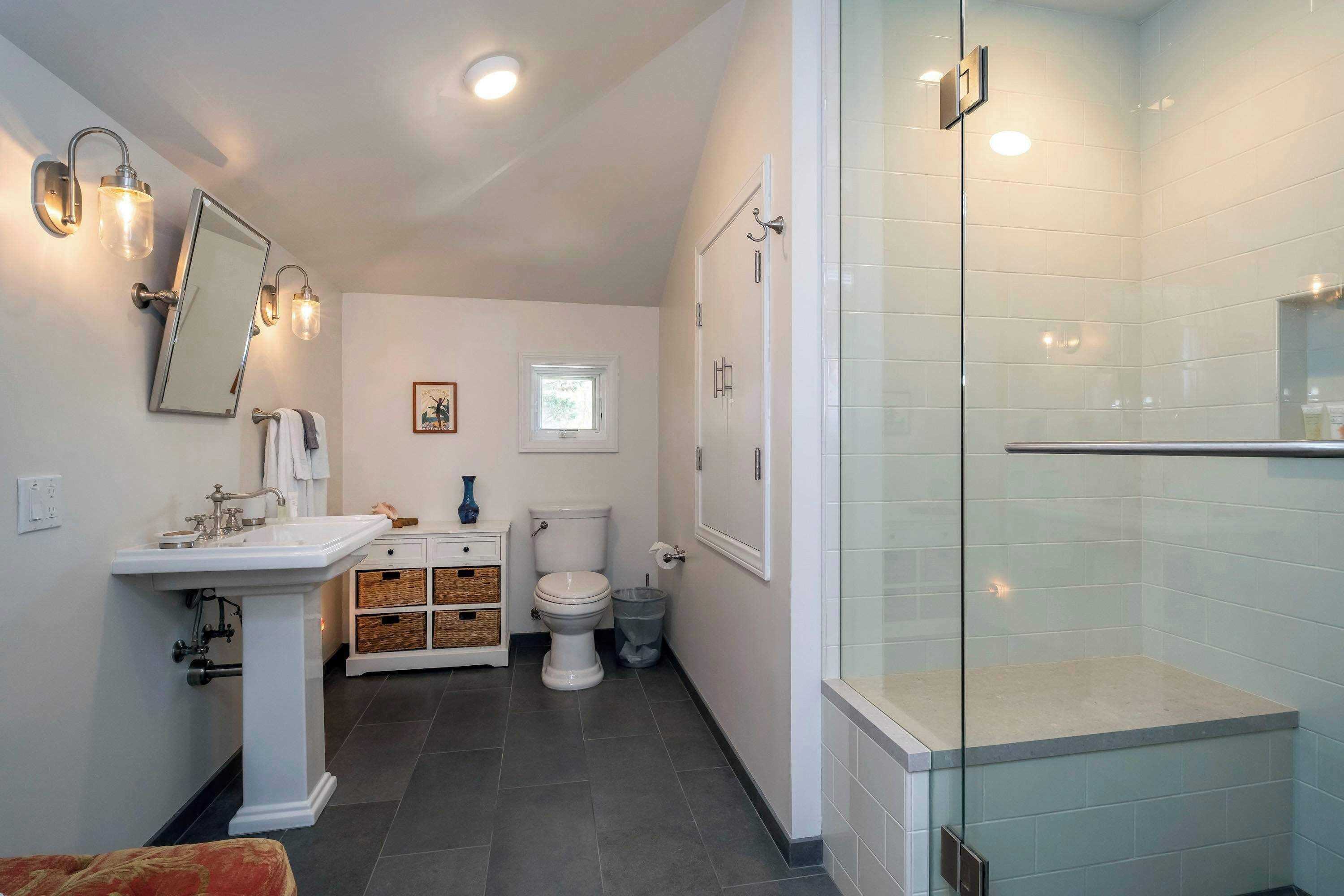 House, Multiple Beds, Fireplace, Garden View (Chic Casita) | Bathroom | Towels
