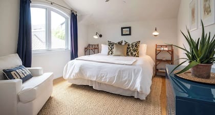 Chic Casita - Walk to Beach