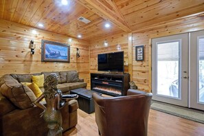 Smart TV, chimenea y reproductor de DVD 