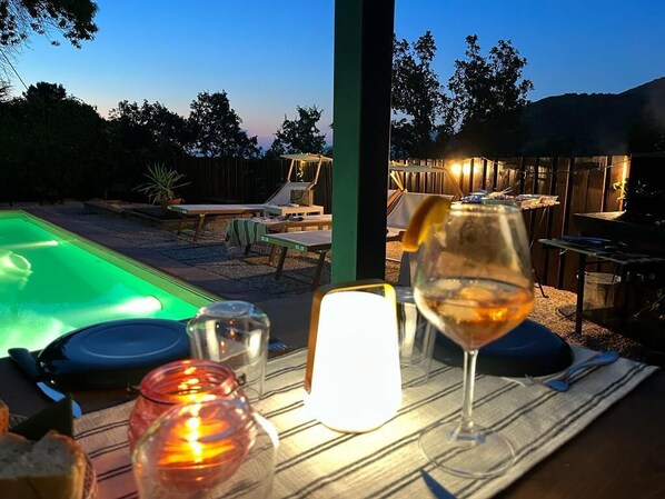 Outdoor dining - La Quercia di Mamie - House with Private Pool in Spoleto (spoleto)