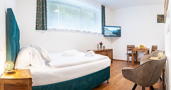 2 bedrooms, free WiFi, bed sheets, wheelchair access