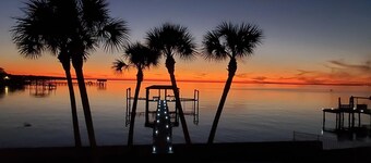 Sunset Retreat - 2 Bedroom, 2 Bath Bayfront home with private pool & Hot Tub