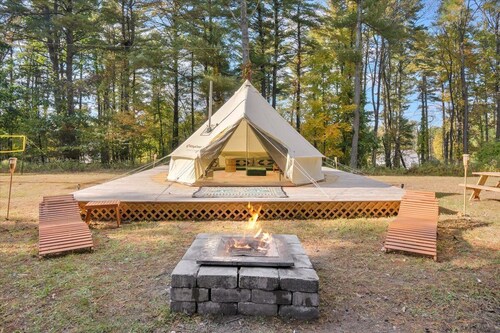 Stone Cabin Indoor Heated POOL W TENT + Firepit
