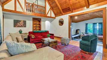 TV connectée, table de tennis de table