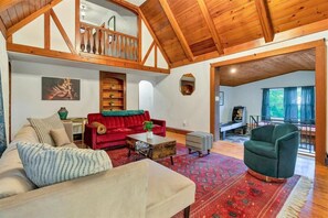 Téléviseur connecté, table de ping-pong