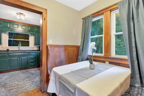 Stone Cabin Indoor Heated POOL W TENT + Firepit