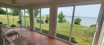 Bright and airy waterfront getaway