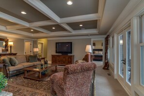 TV, books, music library, stereo - Expansive Golf Resort Home with Mountain Views - Family Friendly (Mill Spring)