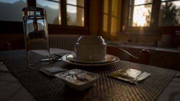 Petit déjeuner buffet compris tous les jours