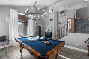 Game room - Sanctuary In The Sonoran, Convenient North Scottsdale Location with Heated Pool (Scottsdale)