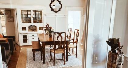 Spacious apartment in the sunny side of the Bay