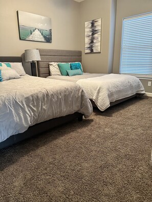 3 bedrooms, iron/ironing board, free WiFi, bed sheets