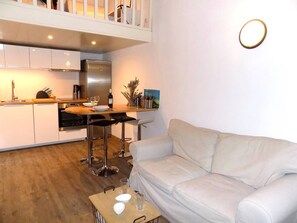 Télévision à écran plat