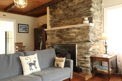 Restored Farm House in quaint Hudson Valley Town of Red Hook, Dutchess County 