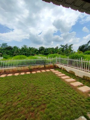 Property grounds - Tito's Villa, Murbad, Thane (Vehare)
