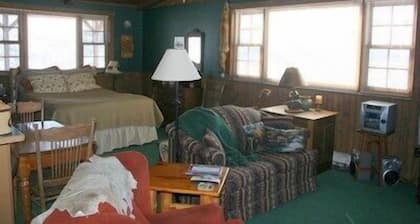 Stargazer Bunkhouse- Meeteetse, Wyoming