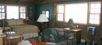 Stargazer Bunkhouse- Meeteetse, Wyoming