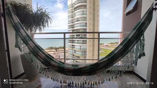 Interior - 2 Bedroom Apartment with Sea View in Itapoã (ES)