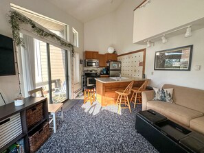 Smart TV, fireplace, video games, stereo