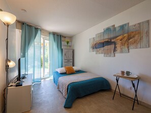 1 bedroom, free Internet - Les Jardins d'Ys by Interhome (Les Issambres)