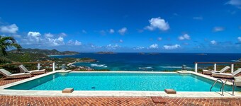 Villa Chanticleer | Ocean View - Located in  Fabulous Lorient Beach with Private Pool