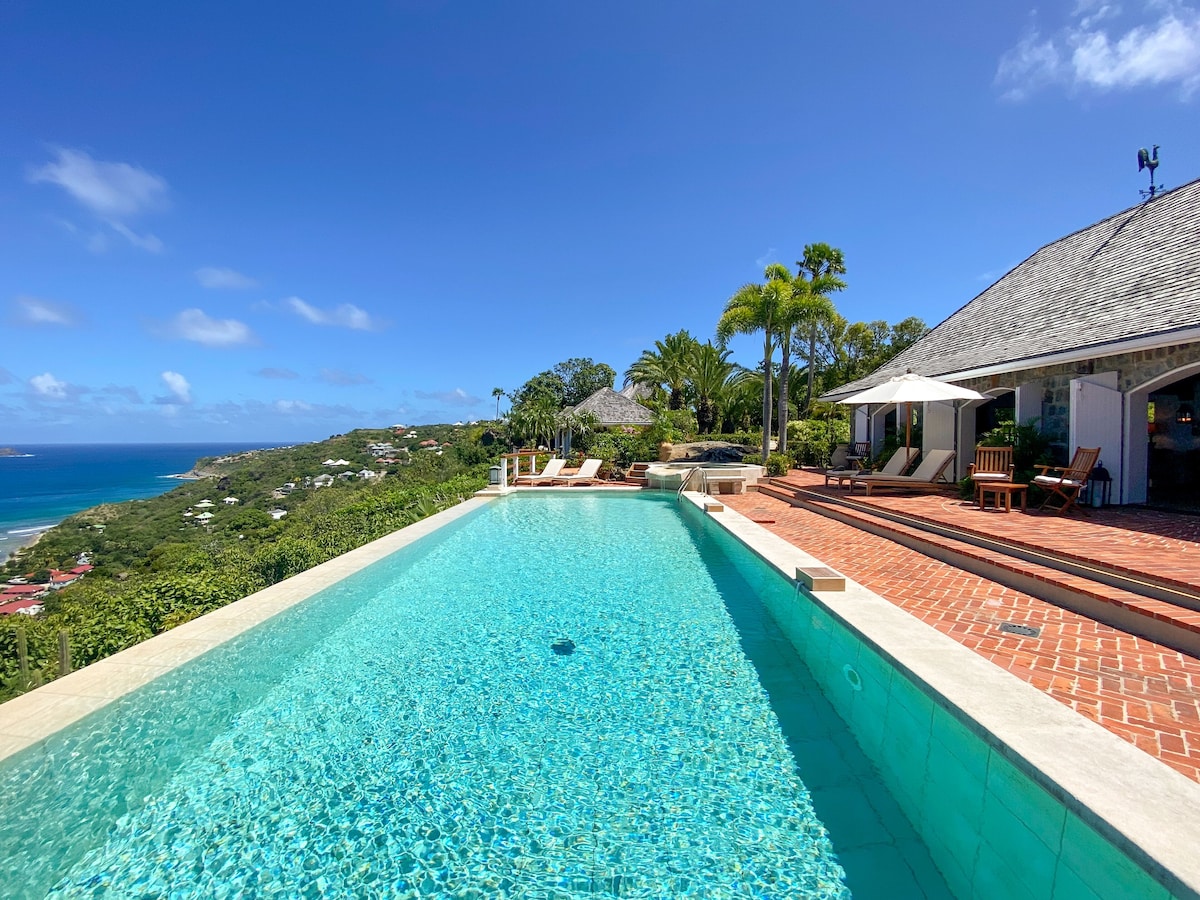 Villa Chanticleer overlooking Lorient Beach