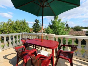 Outdoor dining - Elisabeta 02 by Interhome (Balatonoszod)