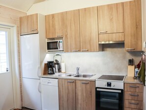 Réfrigérateur, micro-ondes, lave-vaisselle