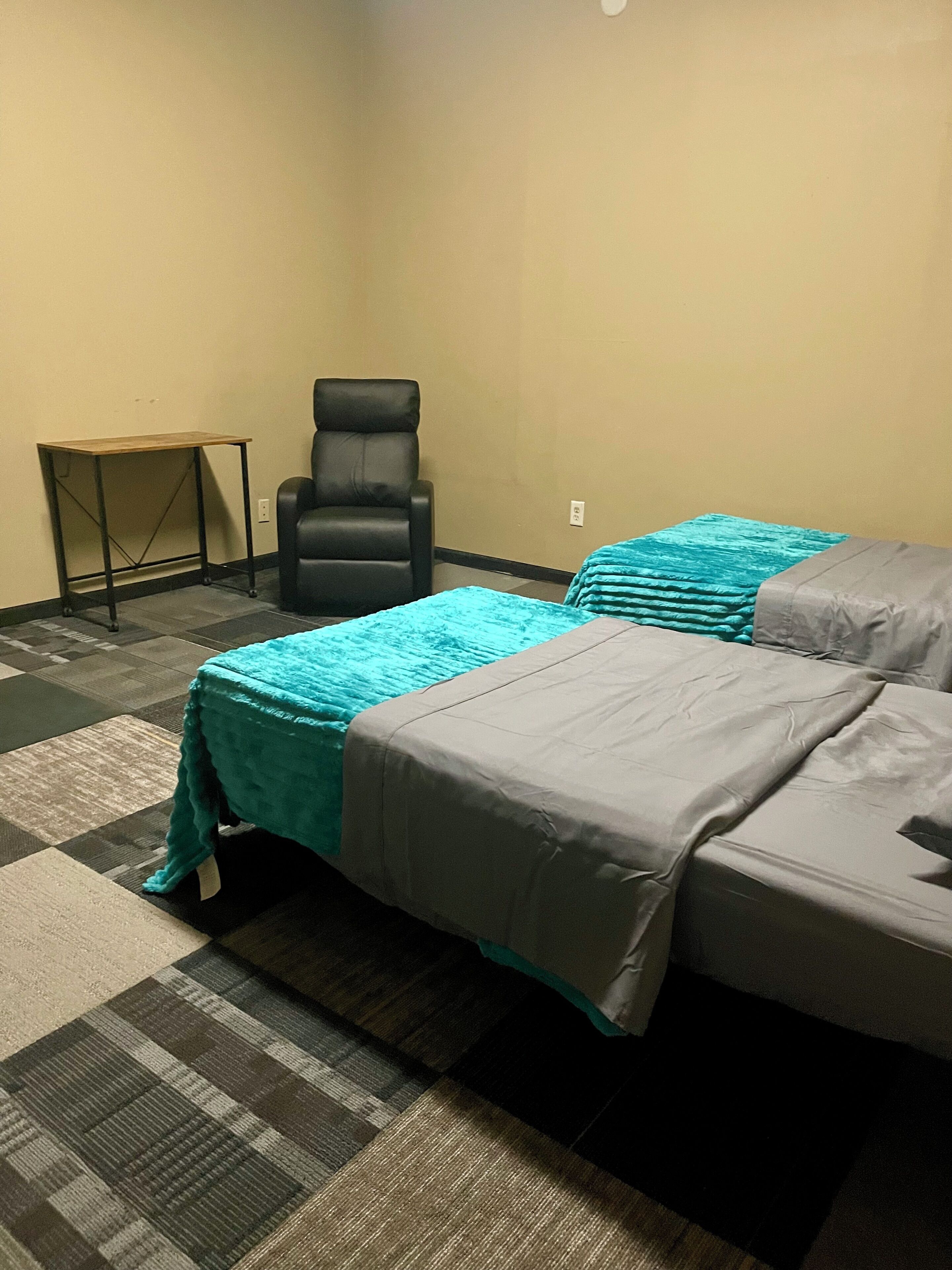 デラックス アパートメント 3 ベッドルーム パークビュー | 3 室のベッドルーム、客室ごとに異なる装飾、デスク、ノートパソコン用作業スペース