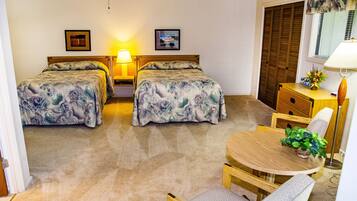 2 bedrooms, iron/ironing board, internet, bed sheets