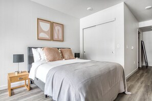 Fer et planche à repasser, Wi-Fi, draps fournis