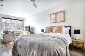 Bügeleisen/Bügelbrett, WLAN, Bettwäsche