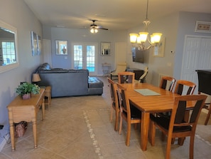 Interior - Magical Family Friendly Pool and Lake House (Kissimmee)