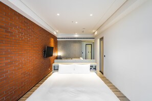 低過敏寢具、羽絨被、客房內保險箱、遮光布/窗簾