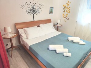 2 bedrooms, desk, iron/ironing board, free WiFi - Casa Beleda B: A welcoming apartment situated at a short distance from the beach, with Free WI-FI. (Alcamo)
