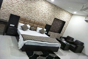 Literie de qualité supérieure, couette en duvet d'oie, minibar