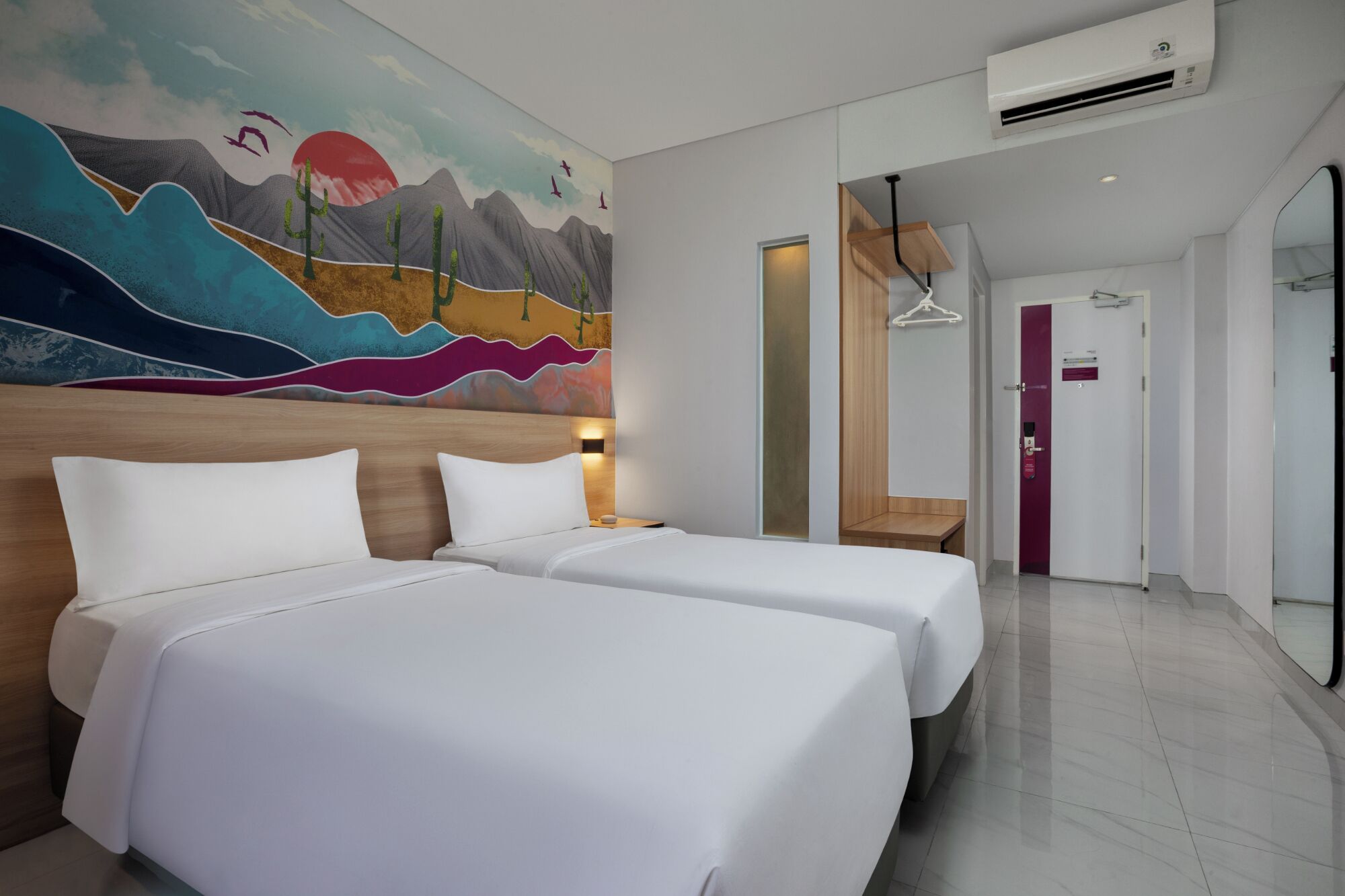 Standard Room | Premium bedding, in-room safe, desk, iron/ironing board