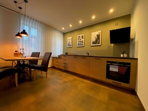 Nicht klassifiziertes Bild, 2 von 10, Schaltfläche